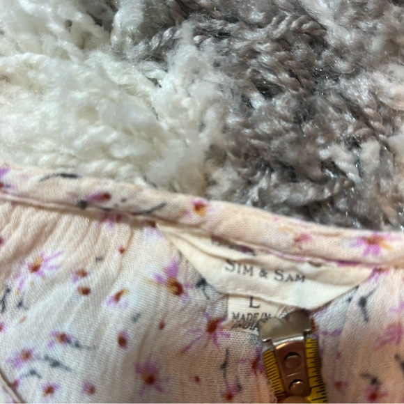 Sim & Sam top - Picture 2 of 4